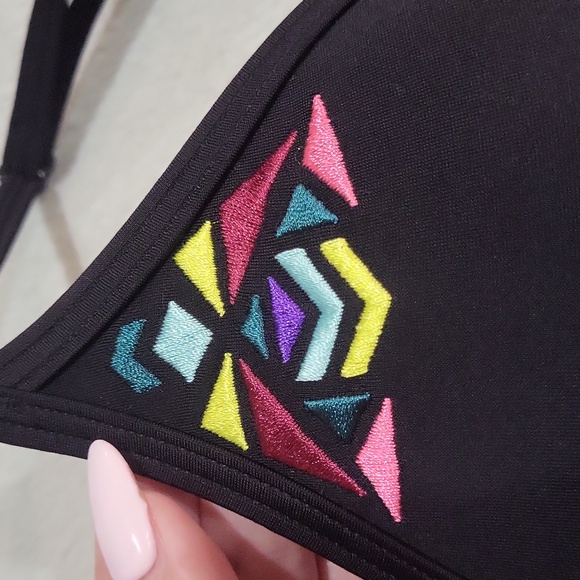 Victoria's Secret PINK Bikini Top - Picture 2 of 11